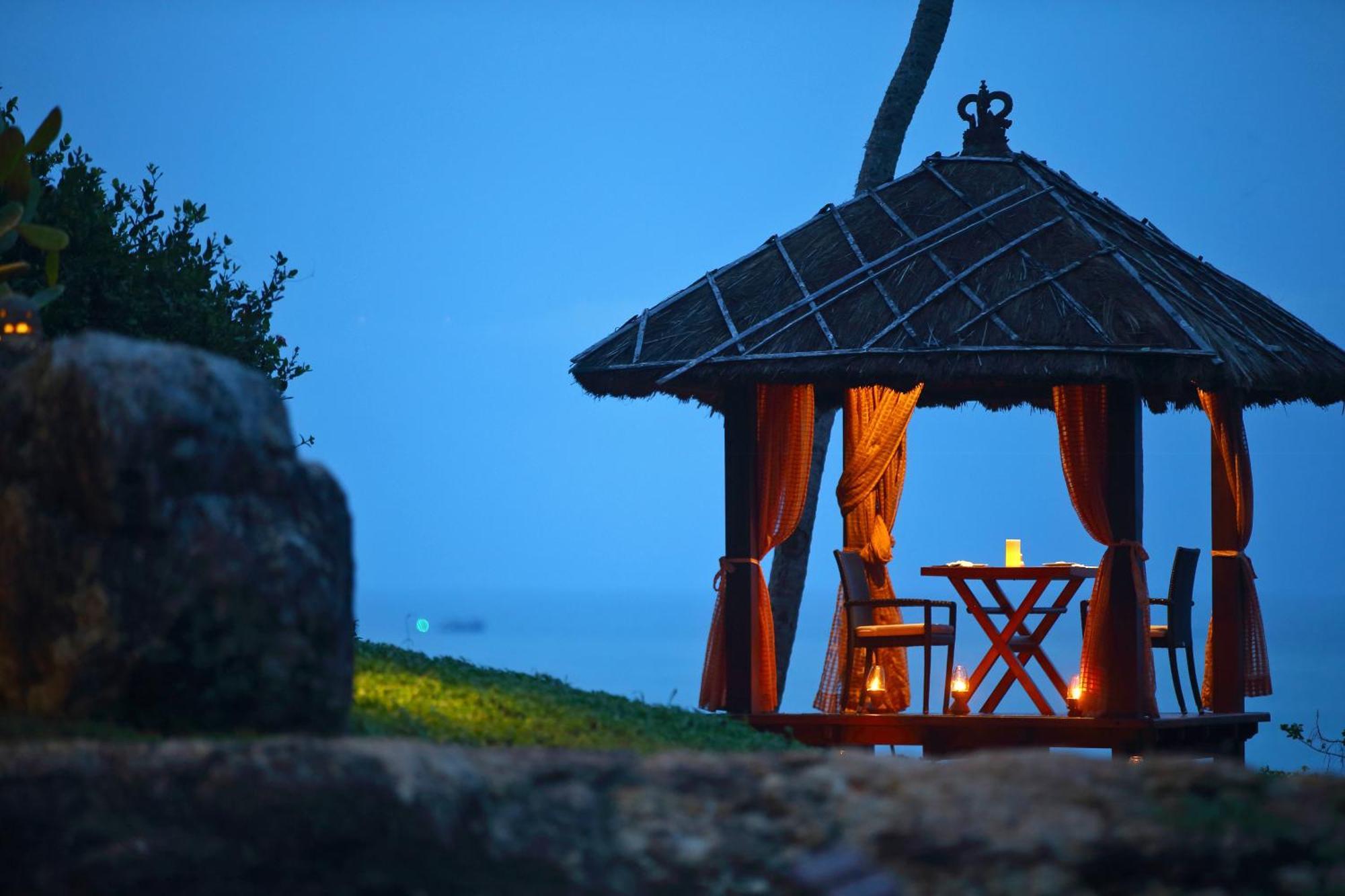 Niraamaya Wellness Retreats, Surya Samudra, Ковалам Екстер'єр фото