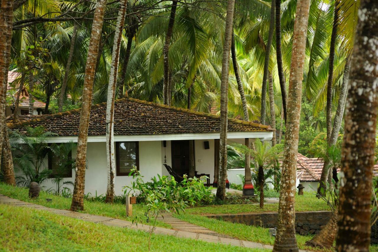 Niraamaya Wellness Retreats, Surya Samudra, Ковалам Екстер'єр фото